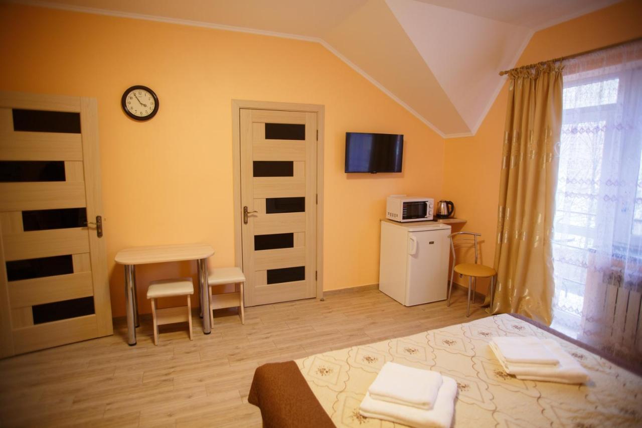 Золота Поляна Appartement Buitenkant foto