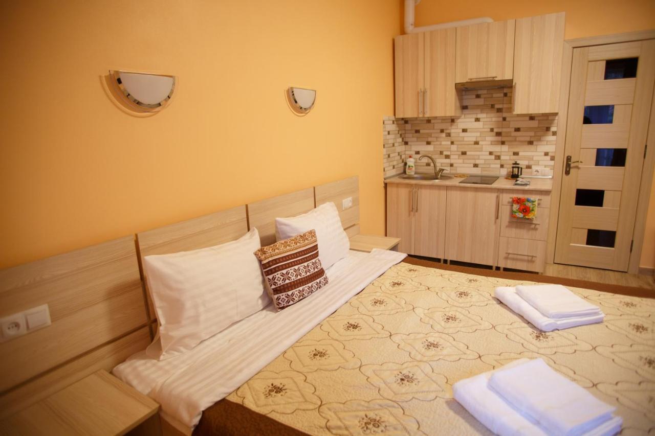 Золота Поляна Appartement Buitenkant foto