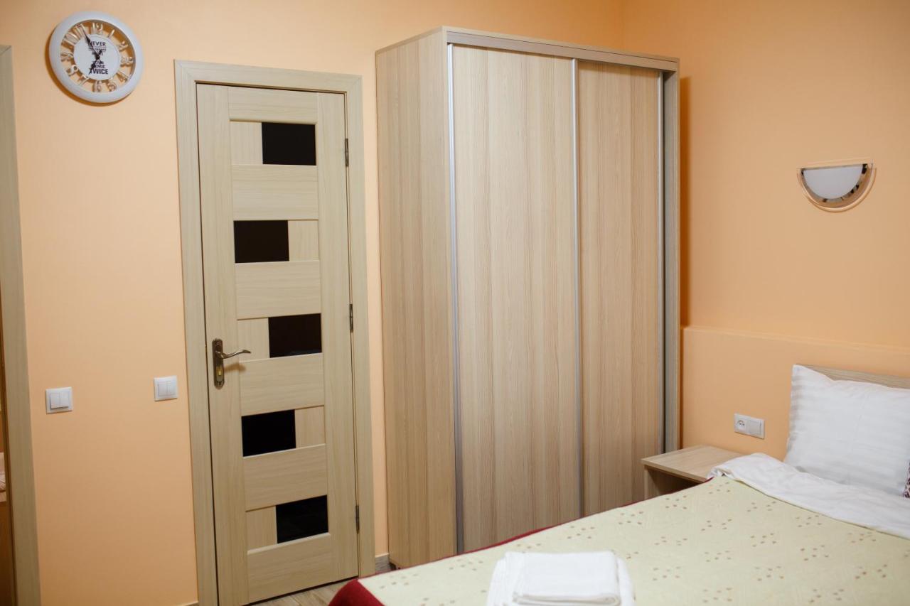 Золота Поляна Appartement Buitenkant foto