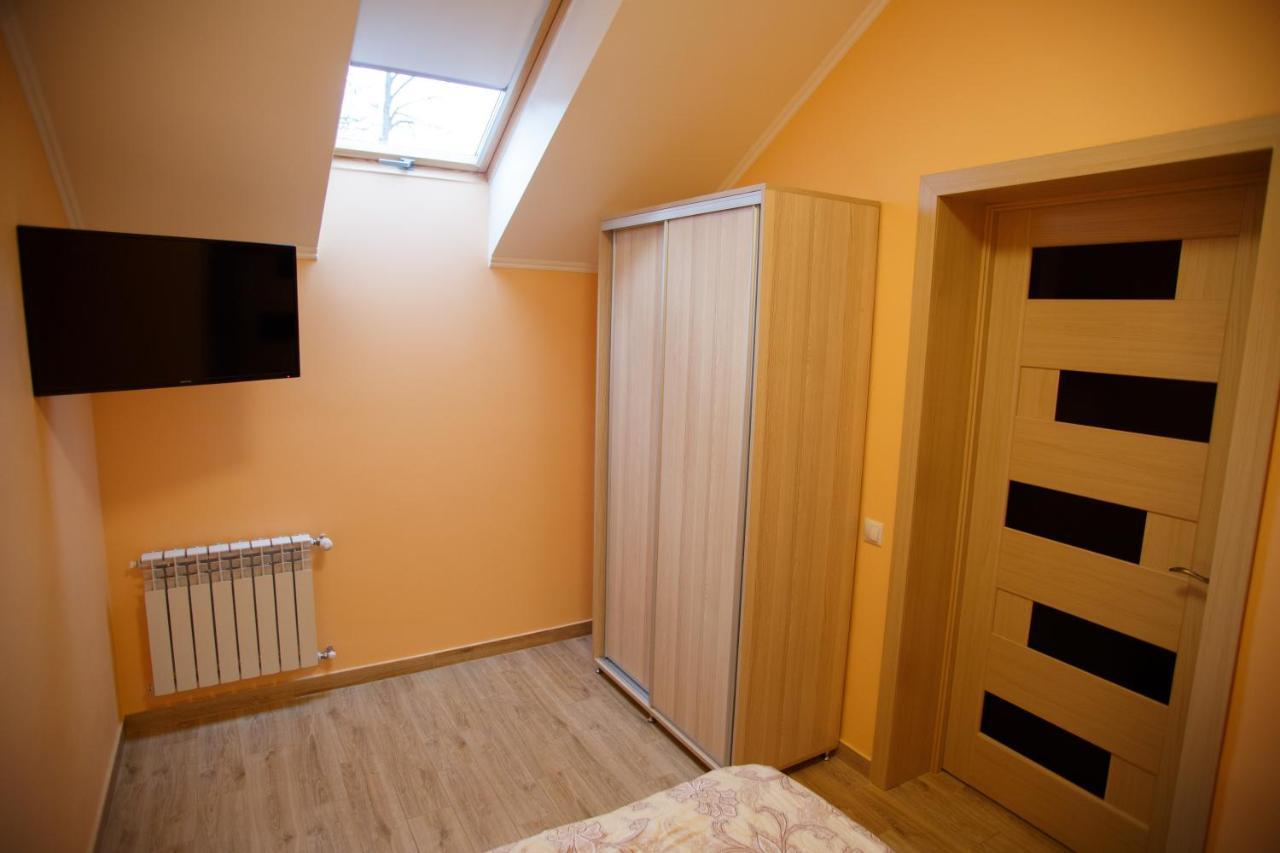Золота Поляна Appartement Buitenkant foto