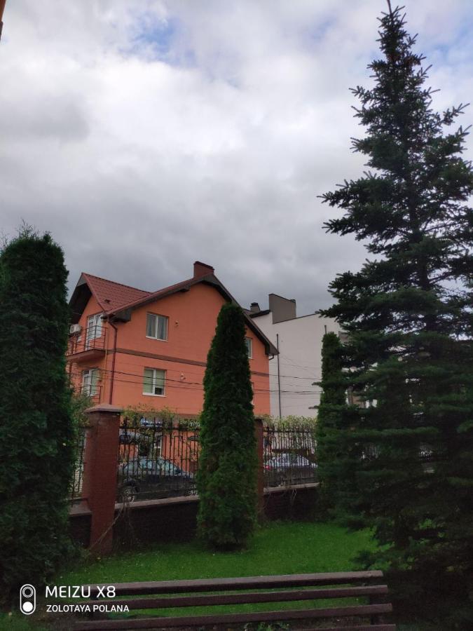 Золота Поляна Appartement Buitenkant foto