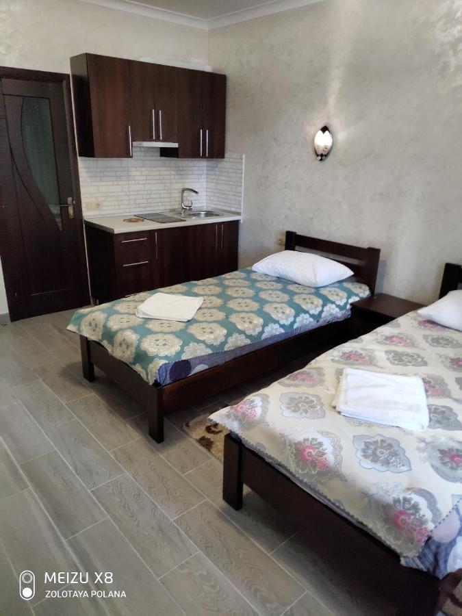 Золота Поляна Appartement Buitenkant foto