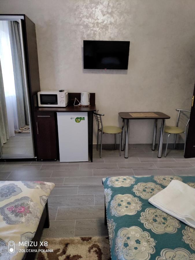 Золота Поляна Appartement Buitenkant foto