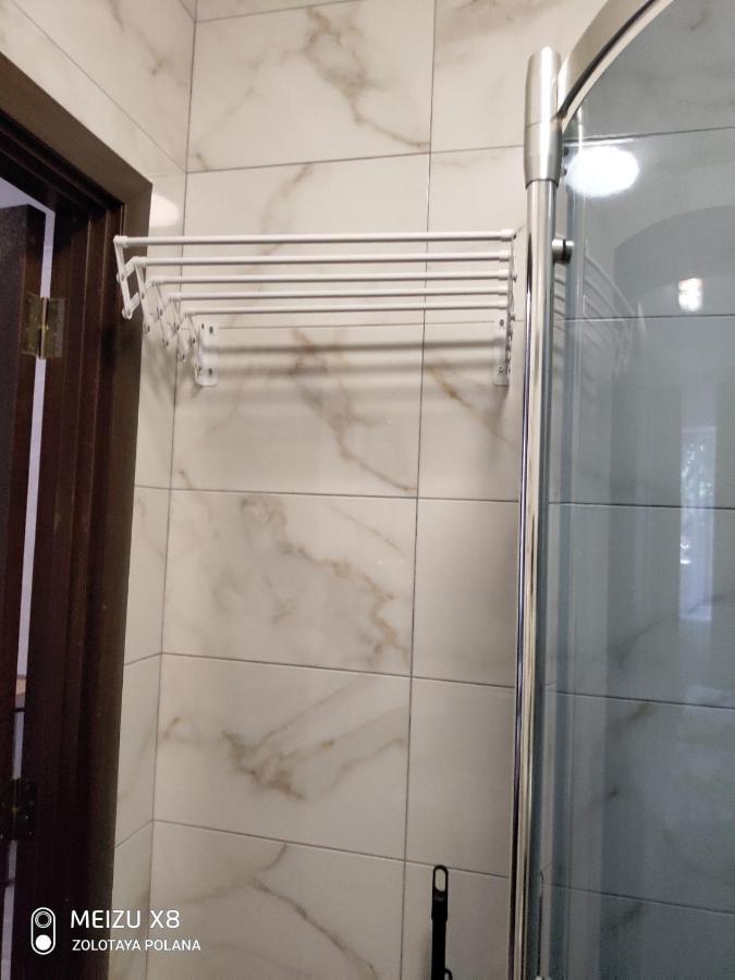 Золота Поляна Appartement Buitenkant foto