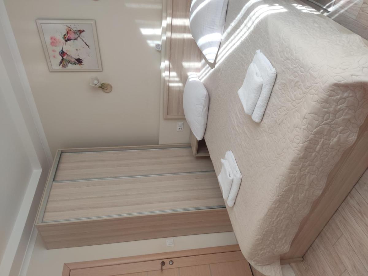 Золота Поляна Appartement Buitenkant foto